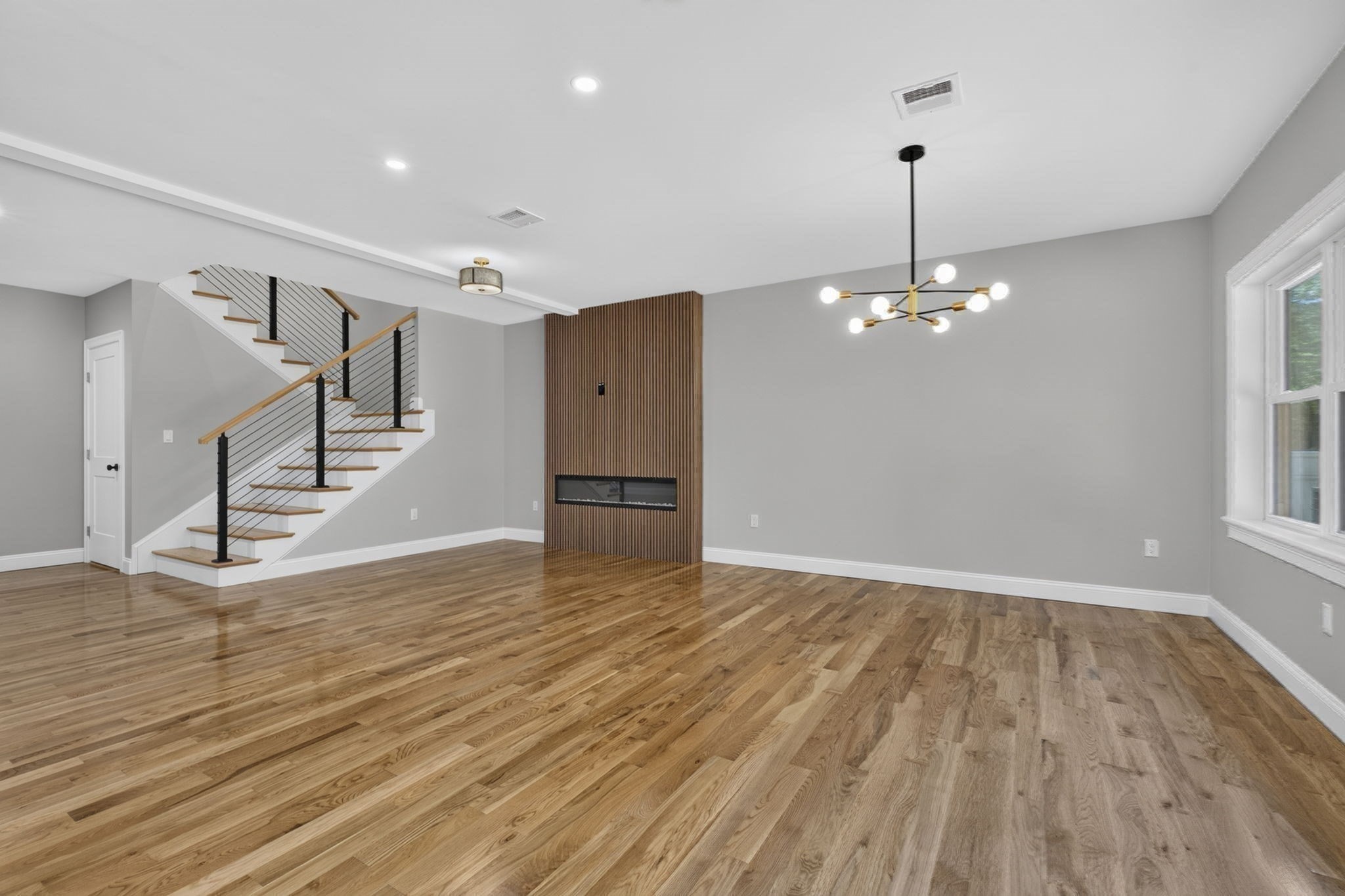 27 Rollins # B Property Photo 24
