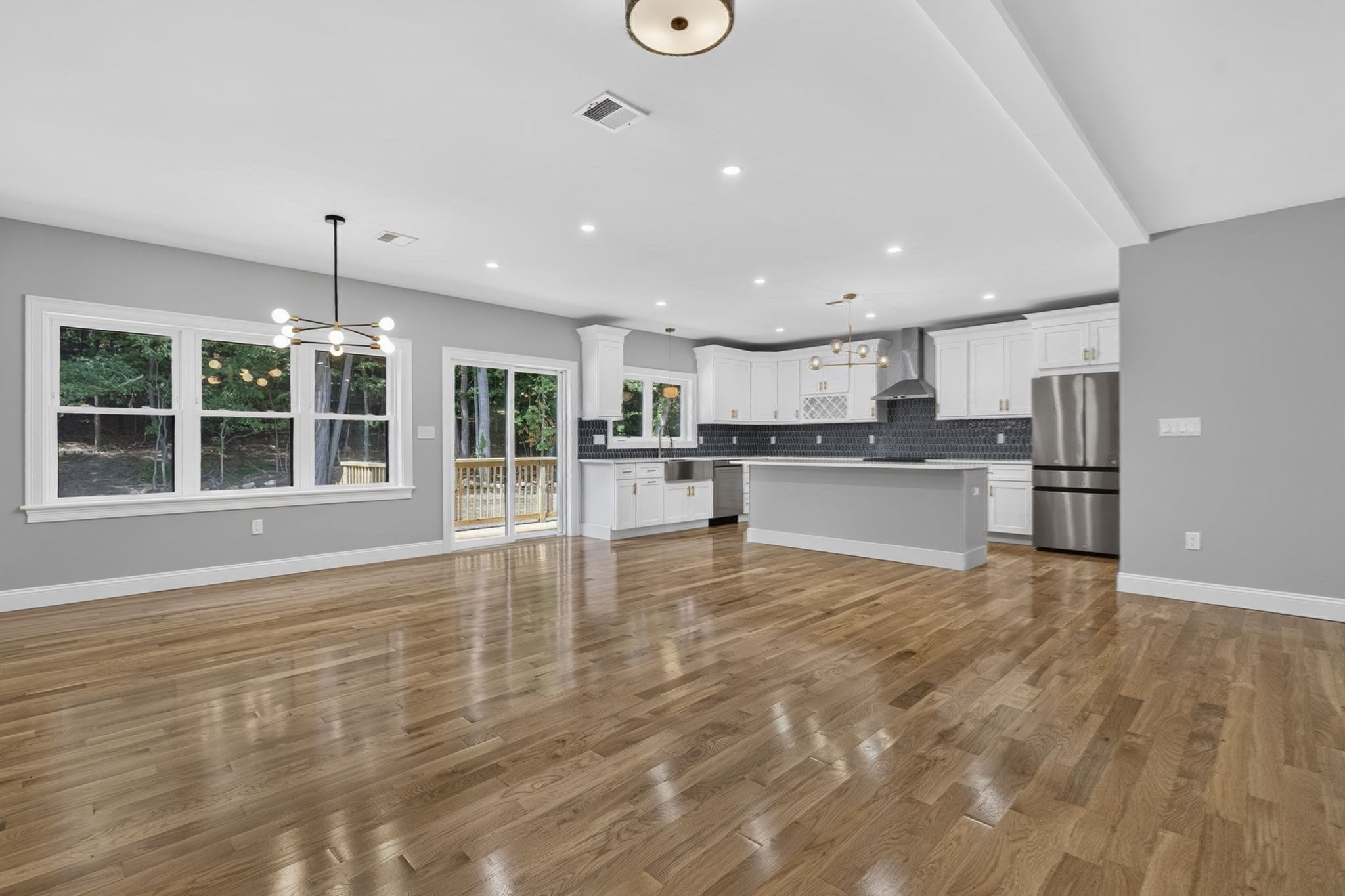 27 Rollins # B Property Photo 26