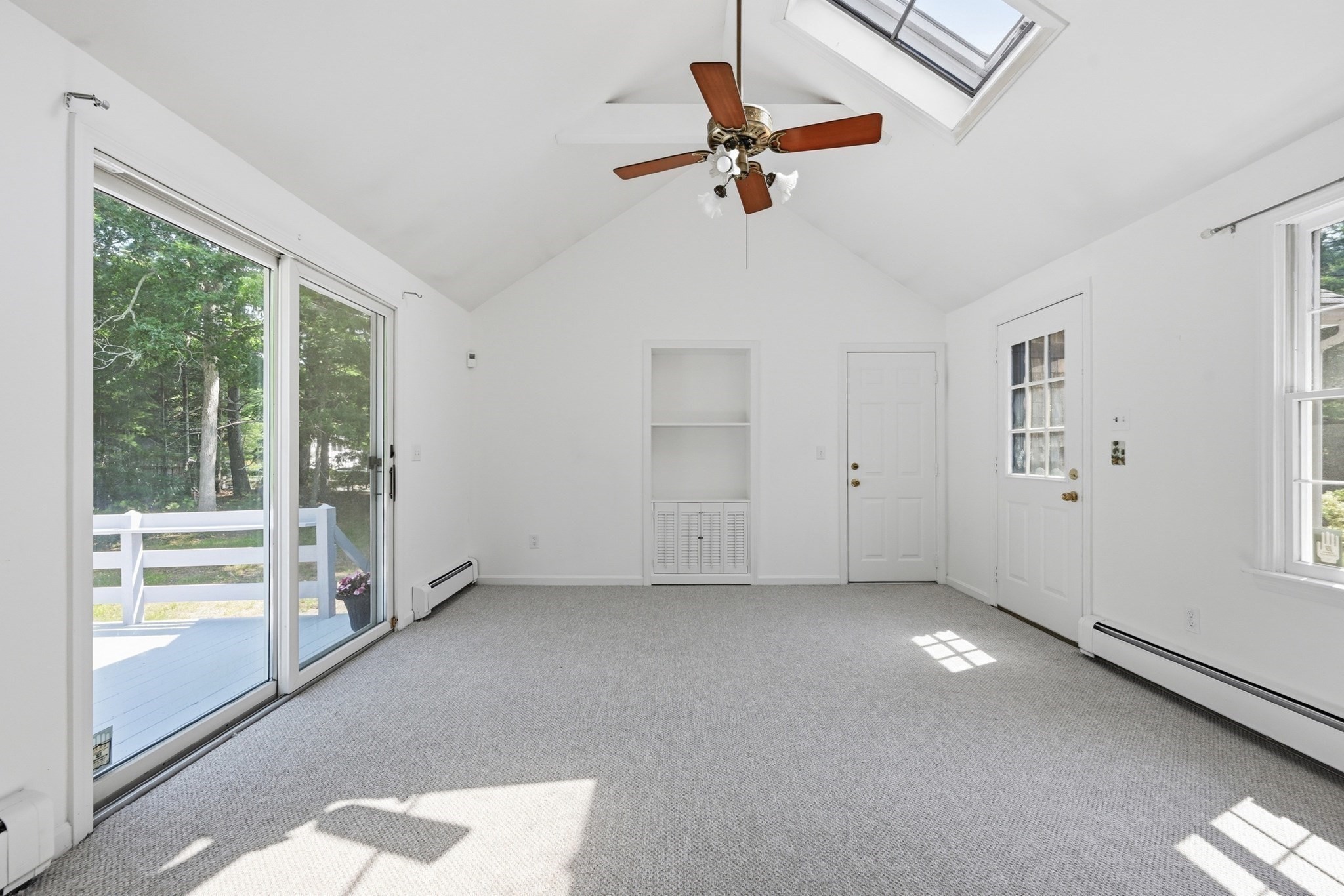 295 Westwind Cir Property Photo 17
