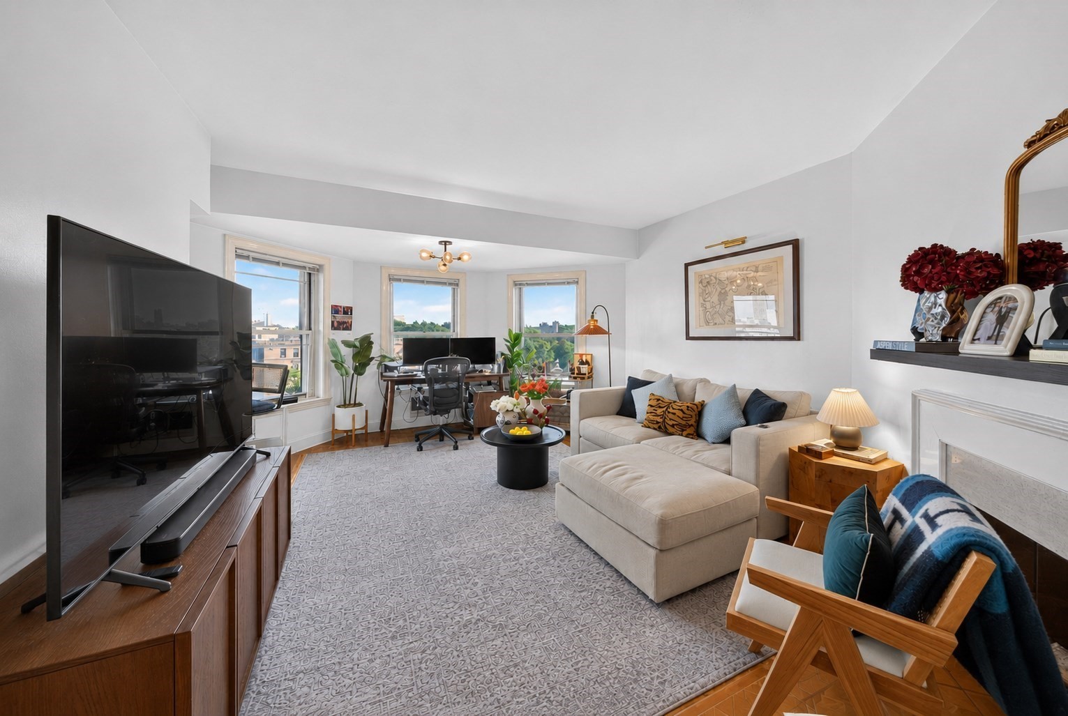 416 Commonwealth Avenue # 615 Property Photo 2