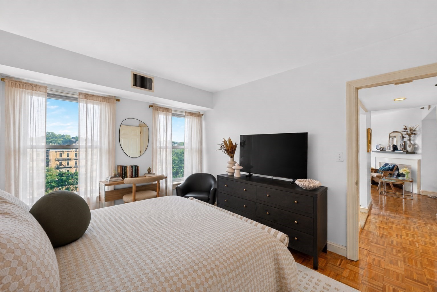 416 Commonwealth Avenue # 615 Property Photo 5