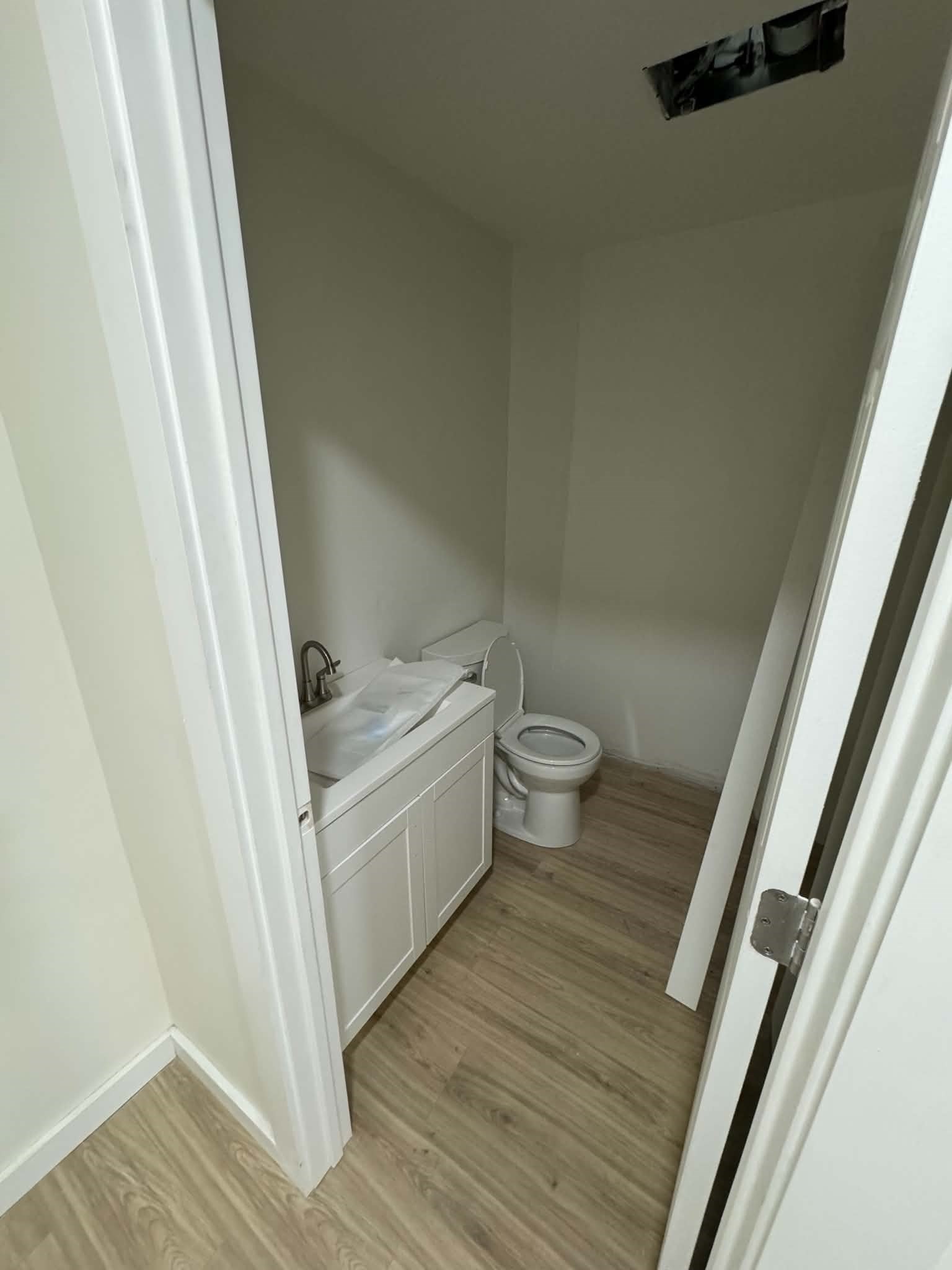 25 Spring St Property Photo 2