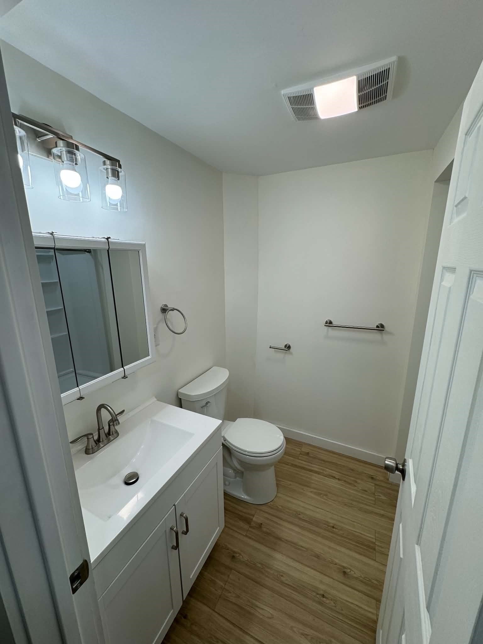 25 Spring St Property Photo 8