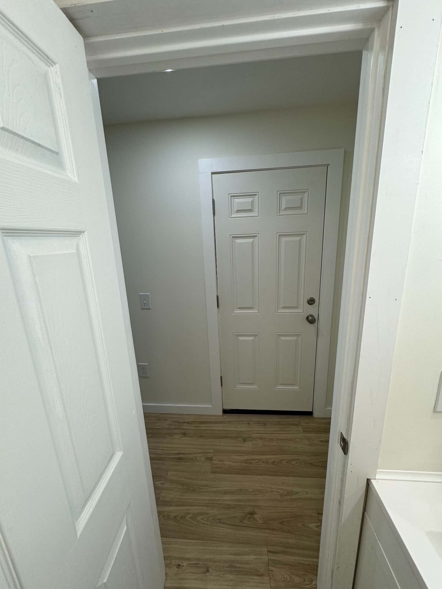 25 Spring St Property Photo 10