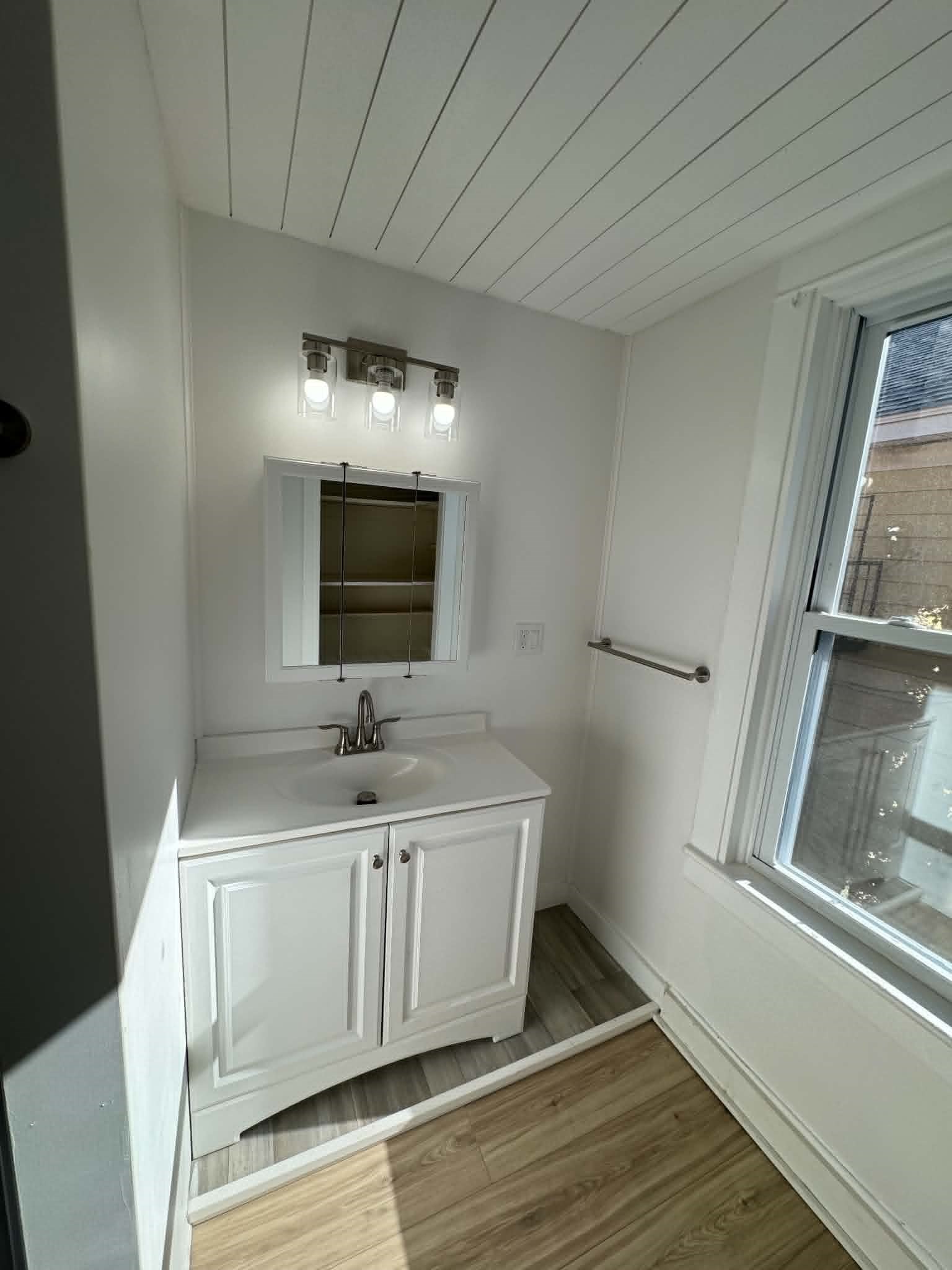 25 Spring St Property Photo 29