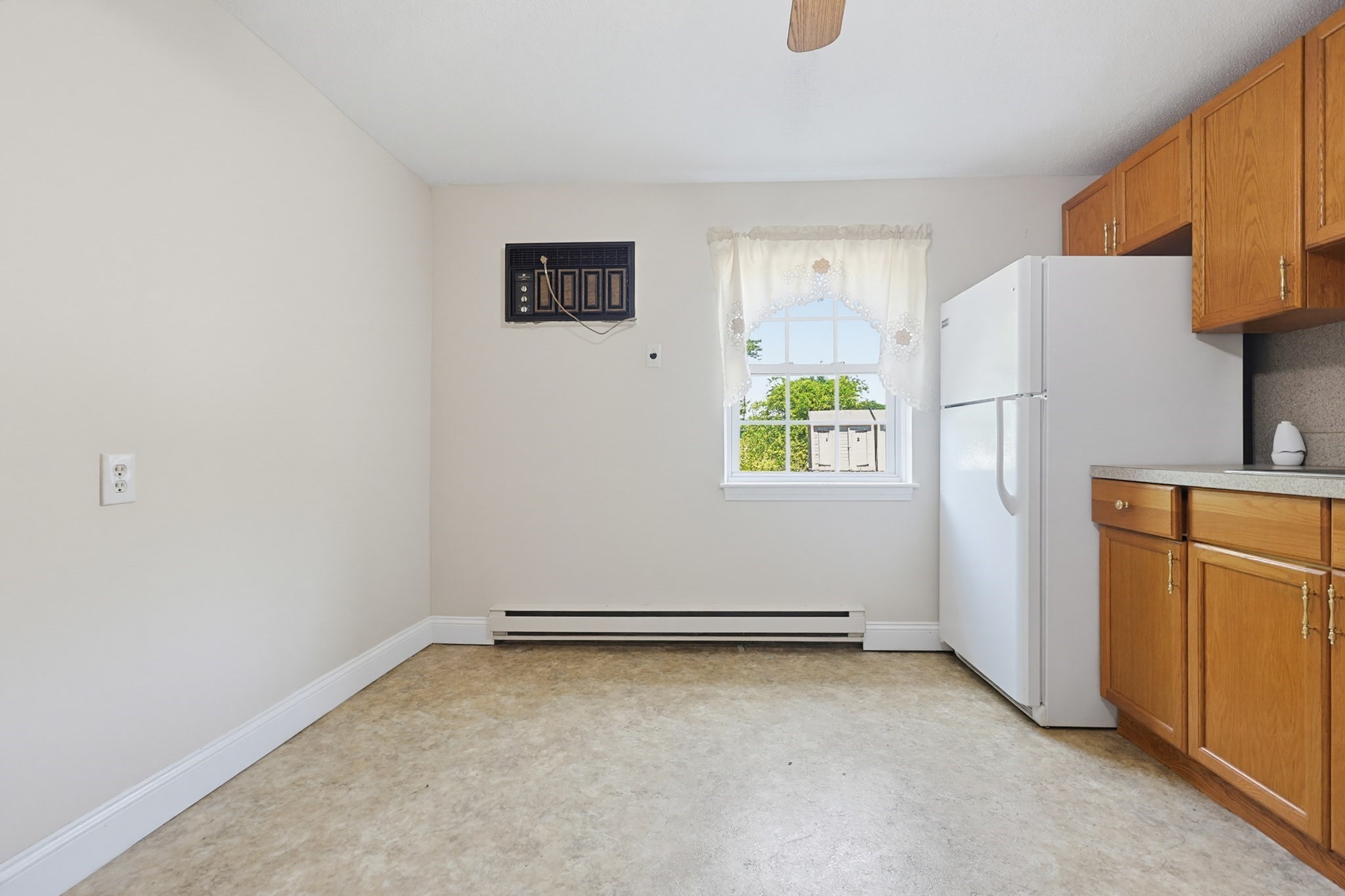 15 Frank St # 1 Property Photo 8