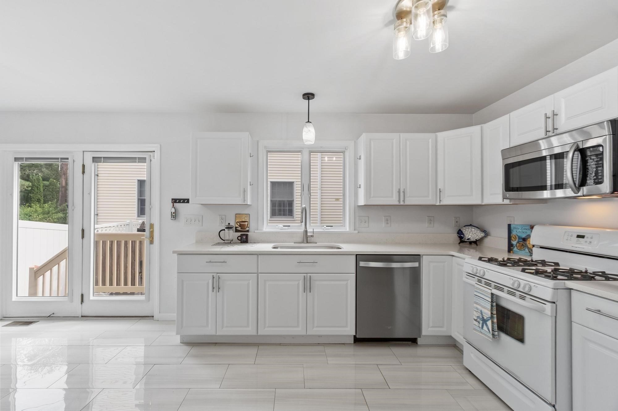 18 Rosegate Rd Property Photo 2