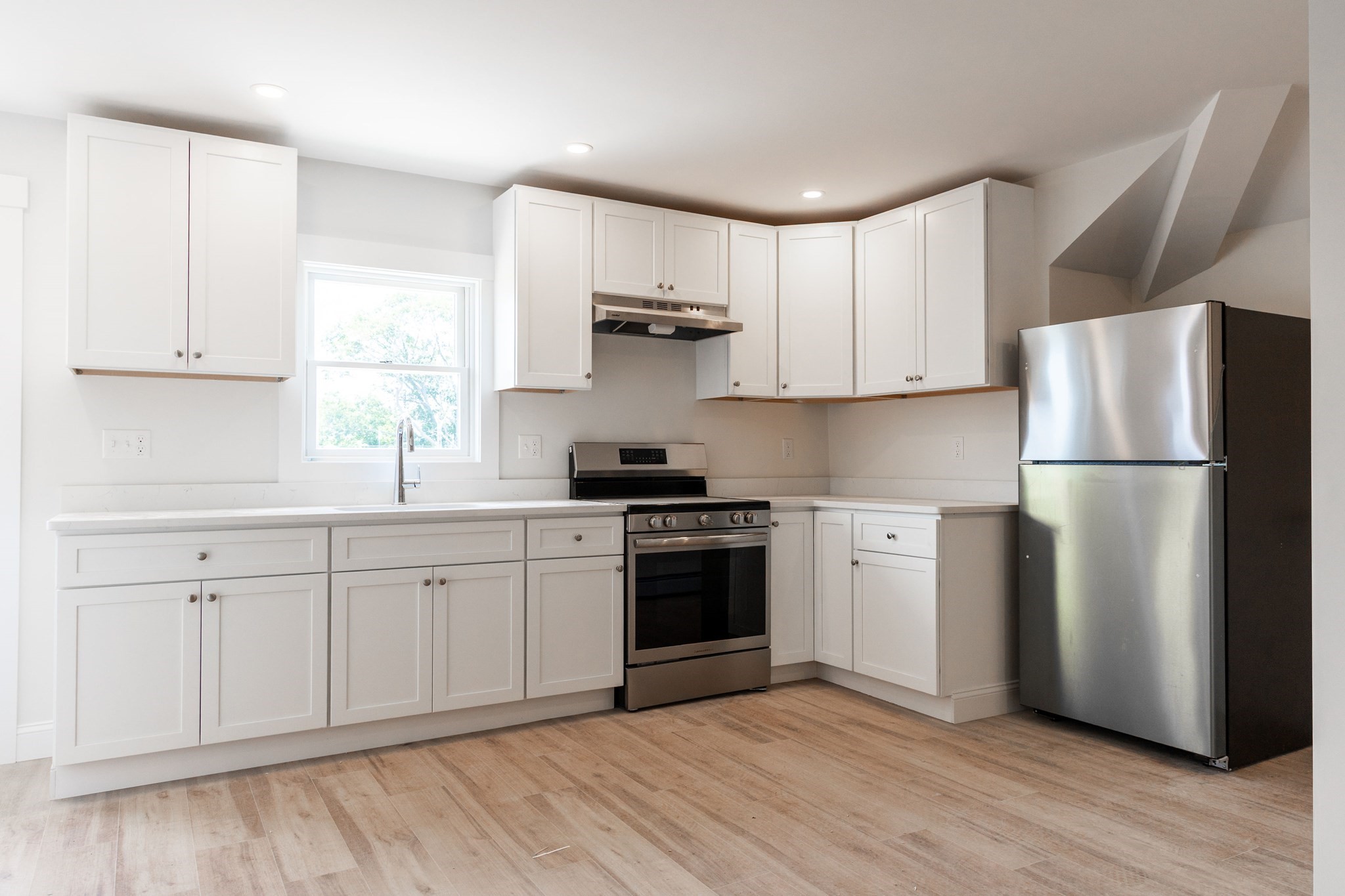 71 Friend St Property Photo 1