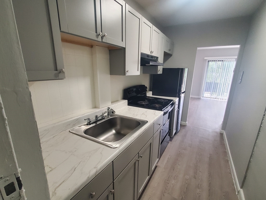760 Cummins Highway # 34 Property Photo 1