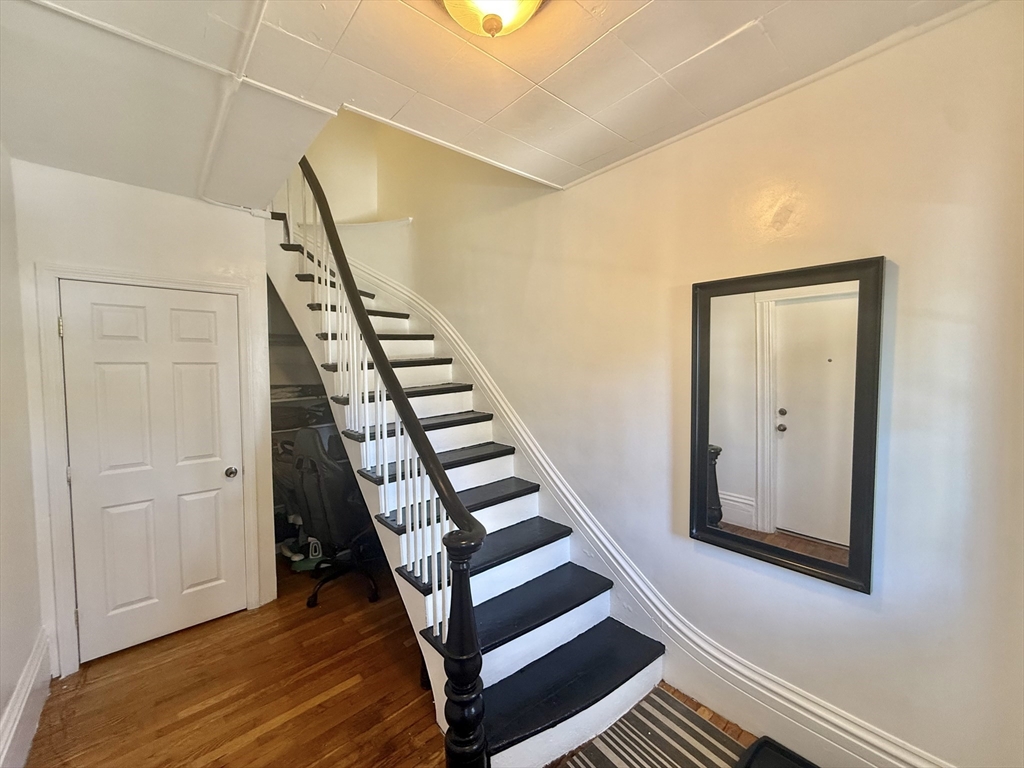 20 Park Rd # 2 Property Photo 5