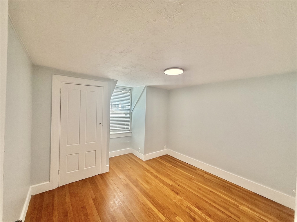 20 Park Rd # 2 Property Photo 11