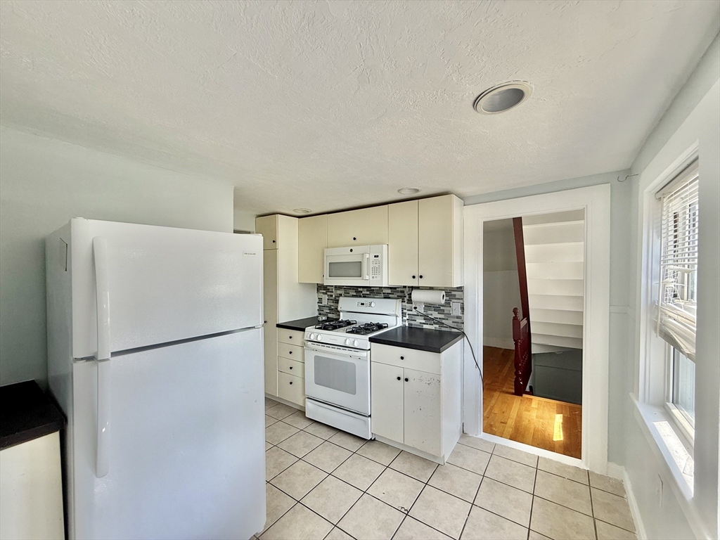20 Park Rd # 2 Property Photo 13