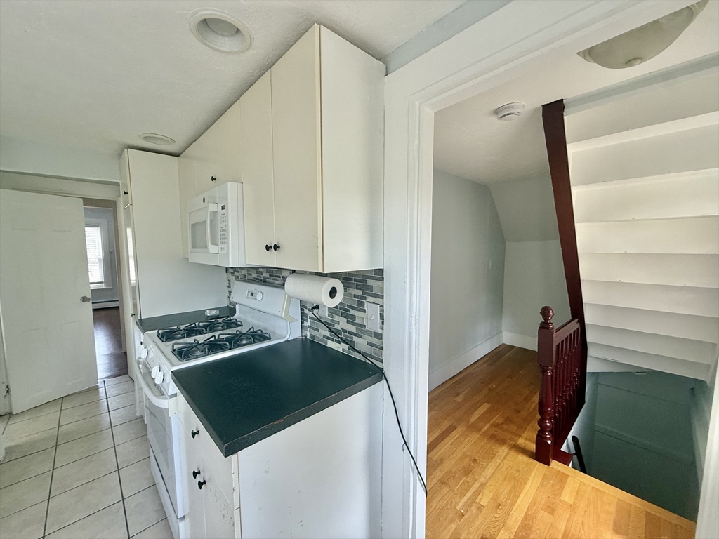 20 Park Rd # 2 Property Photo 16