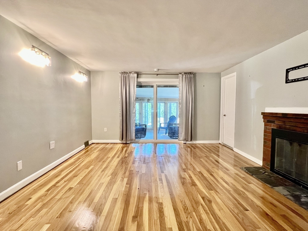 9 Champlain Dr. Property Photo 16