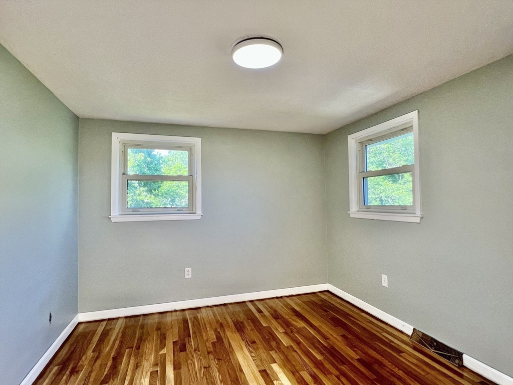 9 Champlain Dr. Property Photo 20