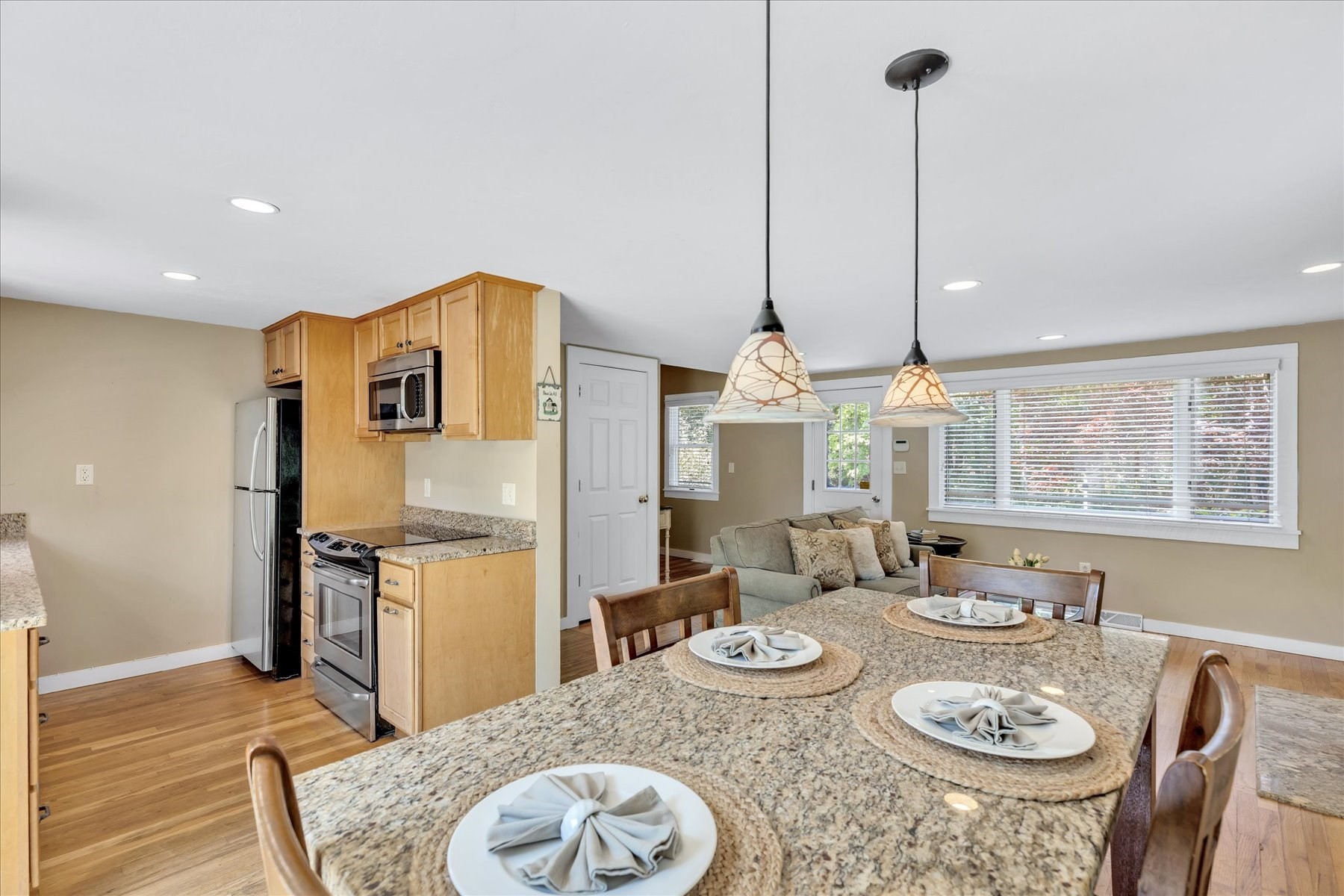 1 Thorwald Dr Property Photo 6