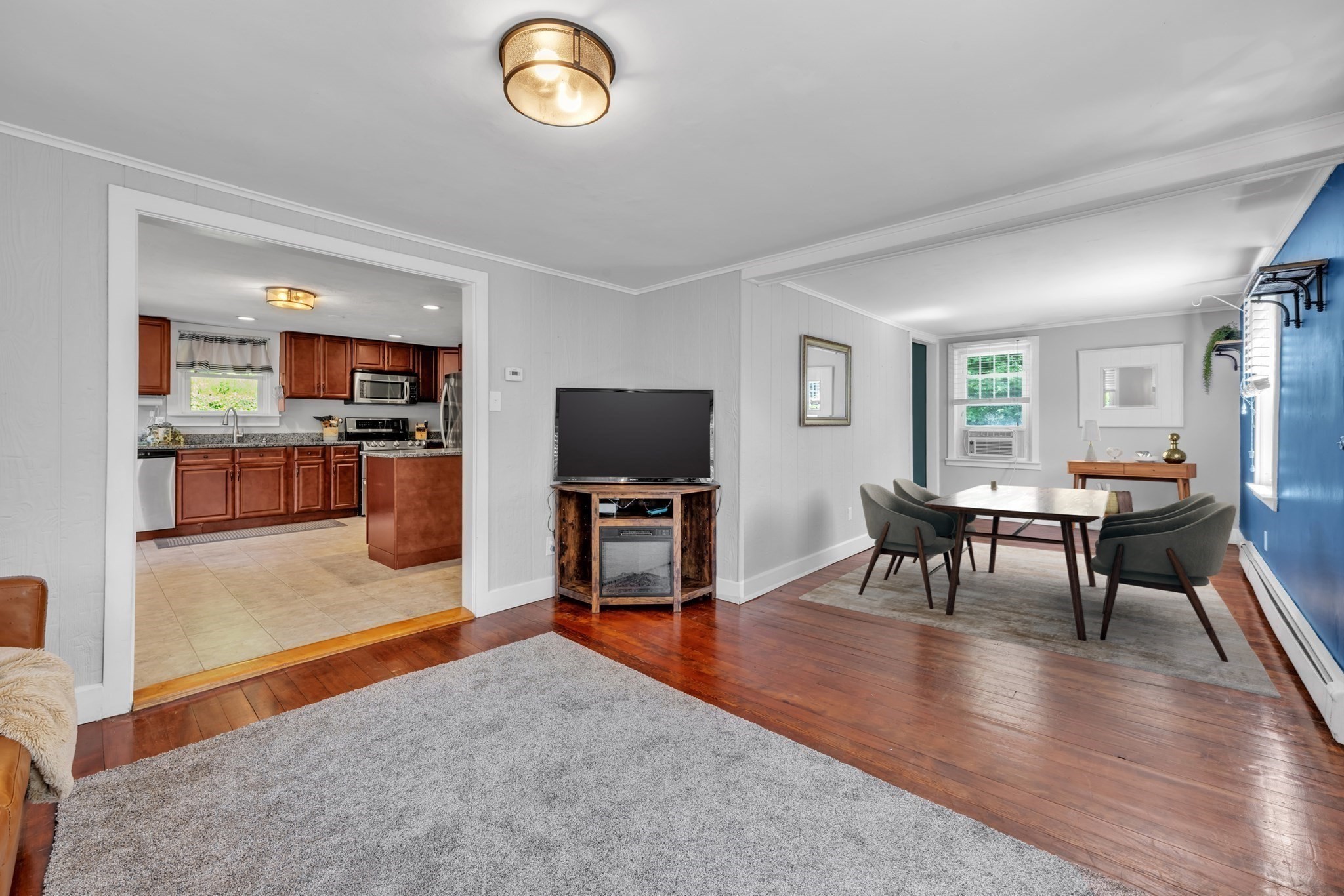 6 Belanger Ave Property Photo 12