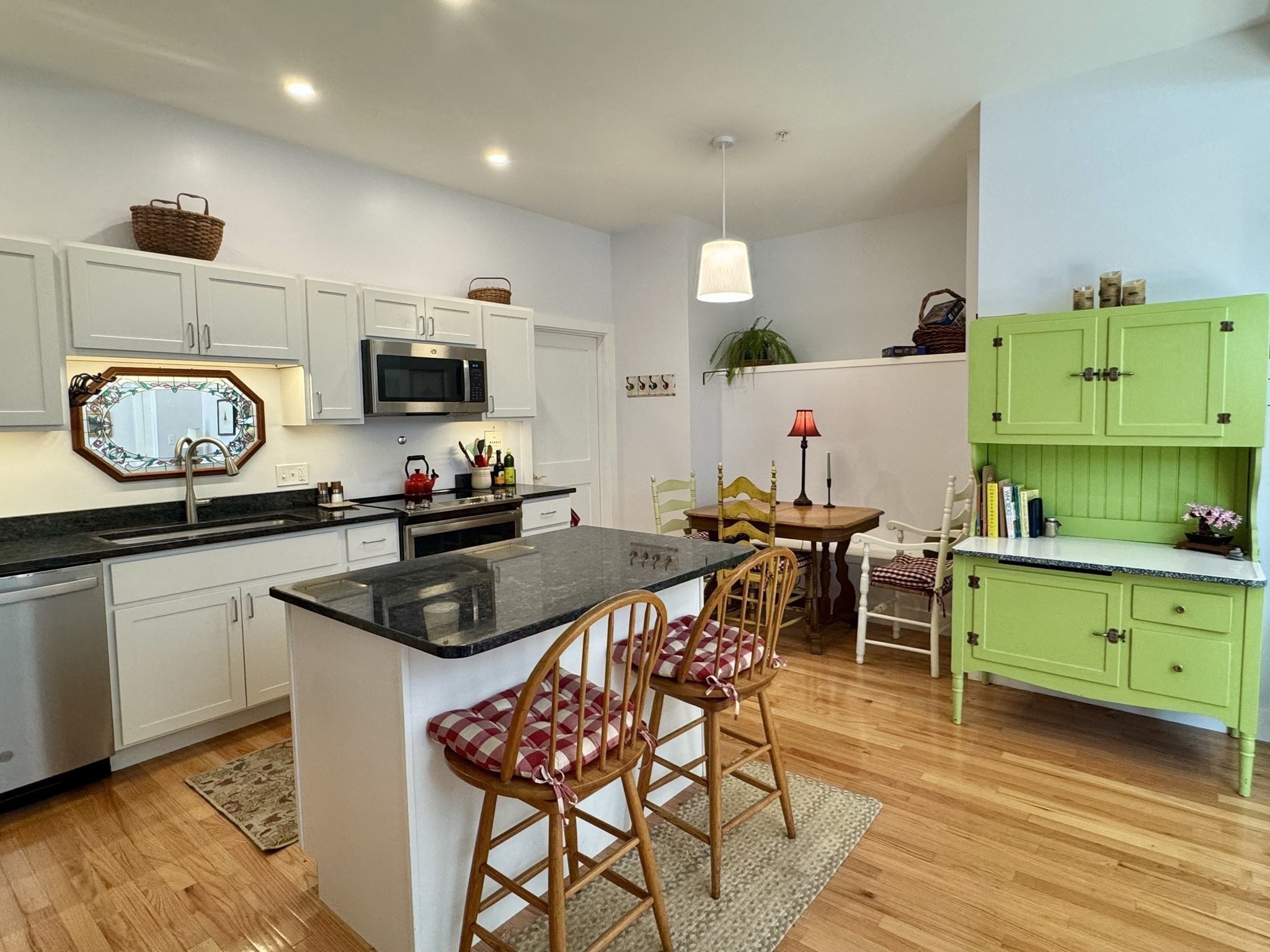 10 Deerfield Ave # 9 Property Photo 3