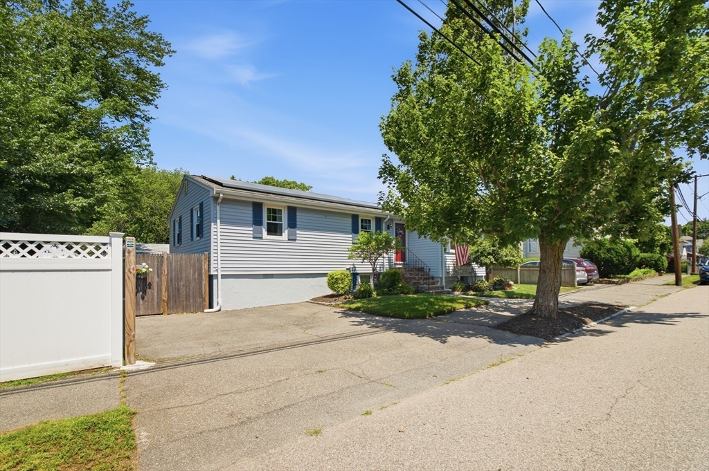 31 Dartmouth St Property Photo 3