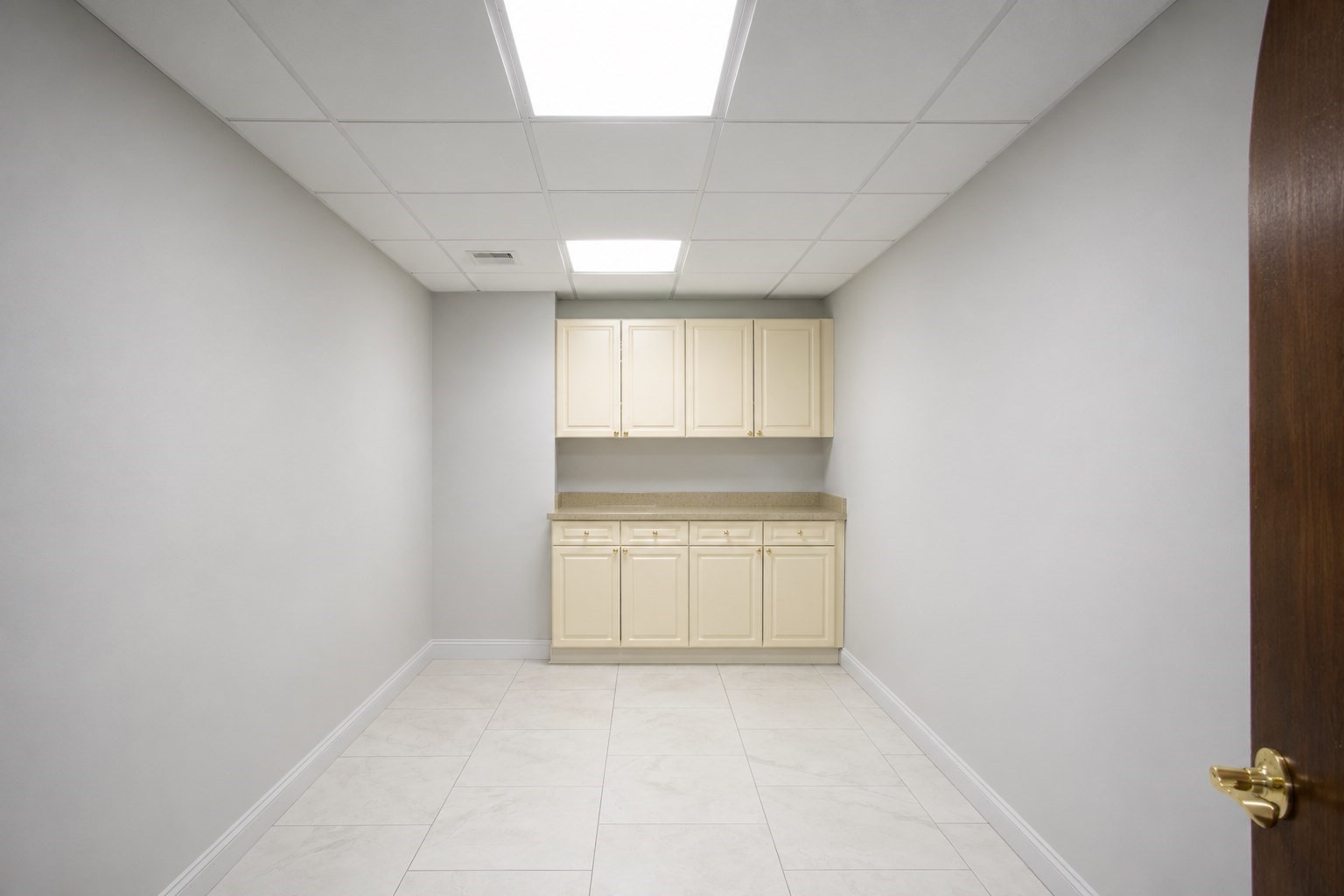 484 Highland Ave Property Photo 13
