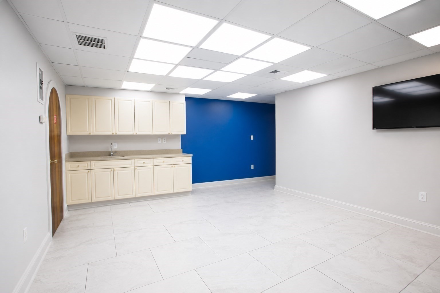 484 Highland Ave Property Photo 16
