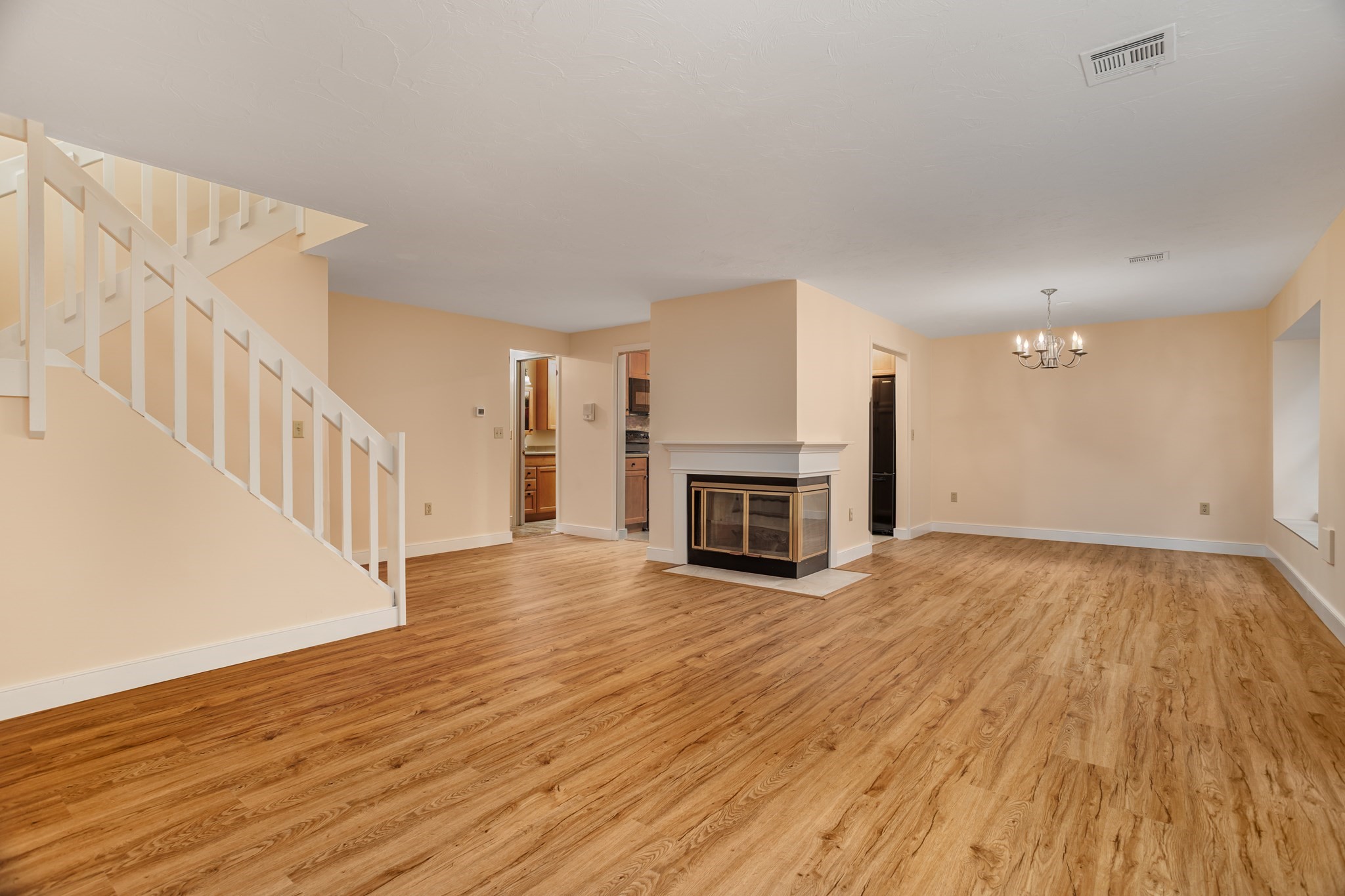 212 Ridgefield Cir # 212b Property Photo 10