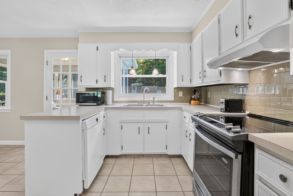 11 Juniper Hill Rd Property Photo 16
