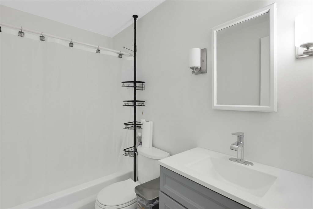 49 Sheri Ln # 49 Property Photo 12