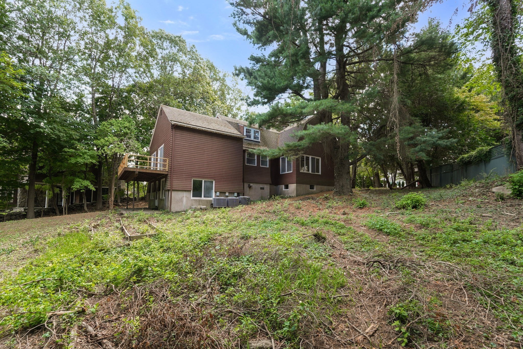 136 Dudley Rd Property Photo 8