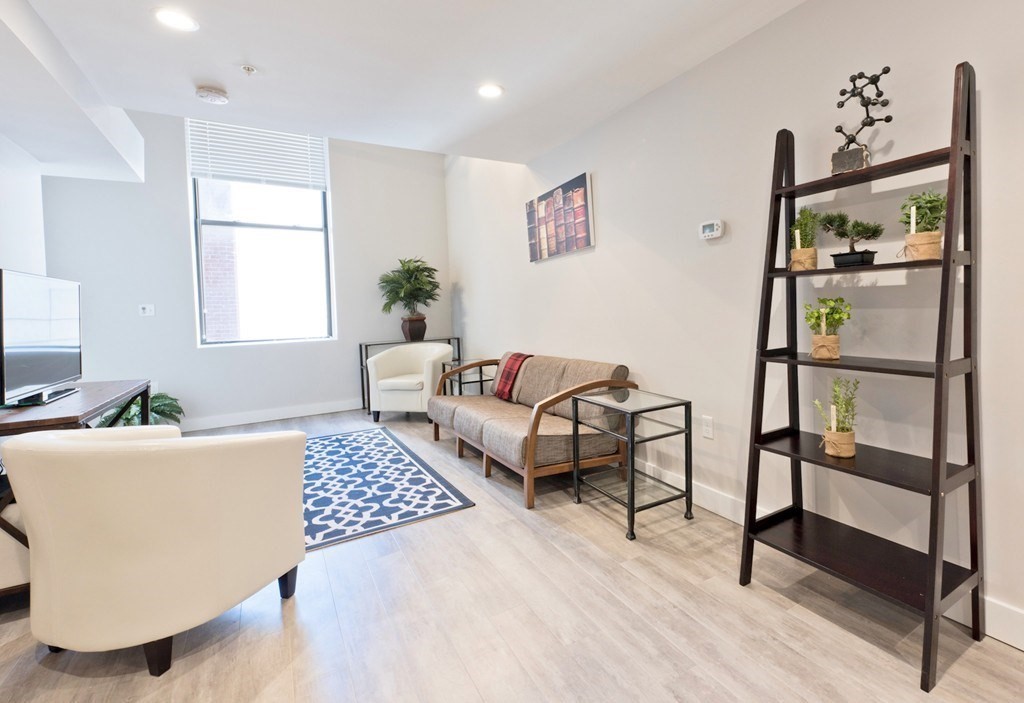 630 Washington # 411 Property Photo 1
