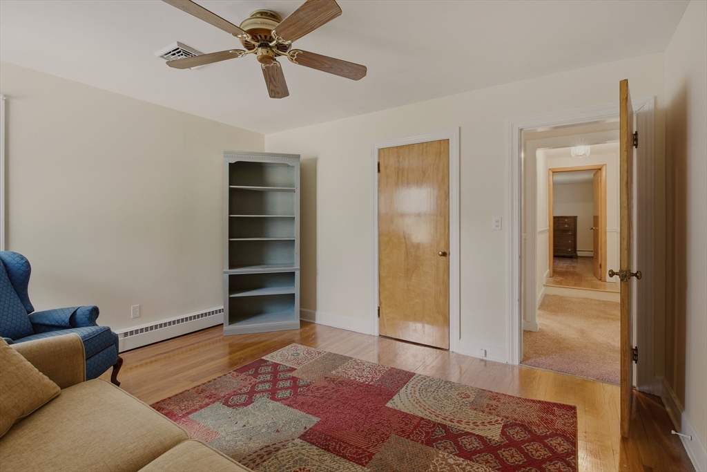 1443 Bedford St Property Photo 18