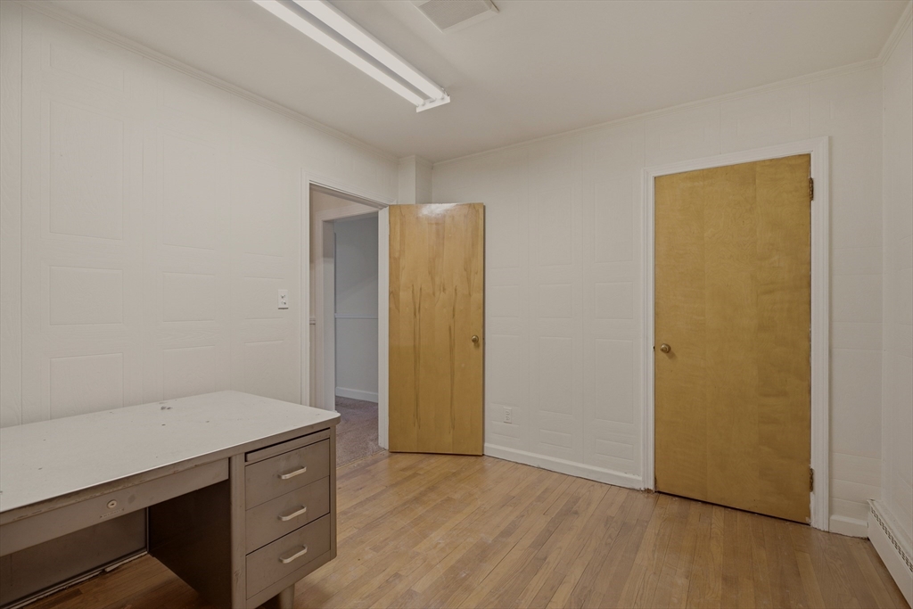 1443 Bedford St Property Photo 21