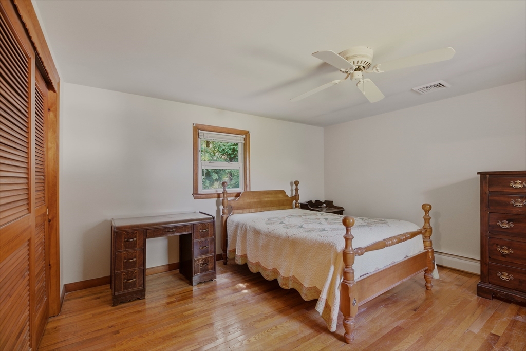 1443 Bedford St Property Photo 27