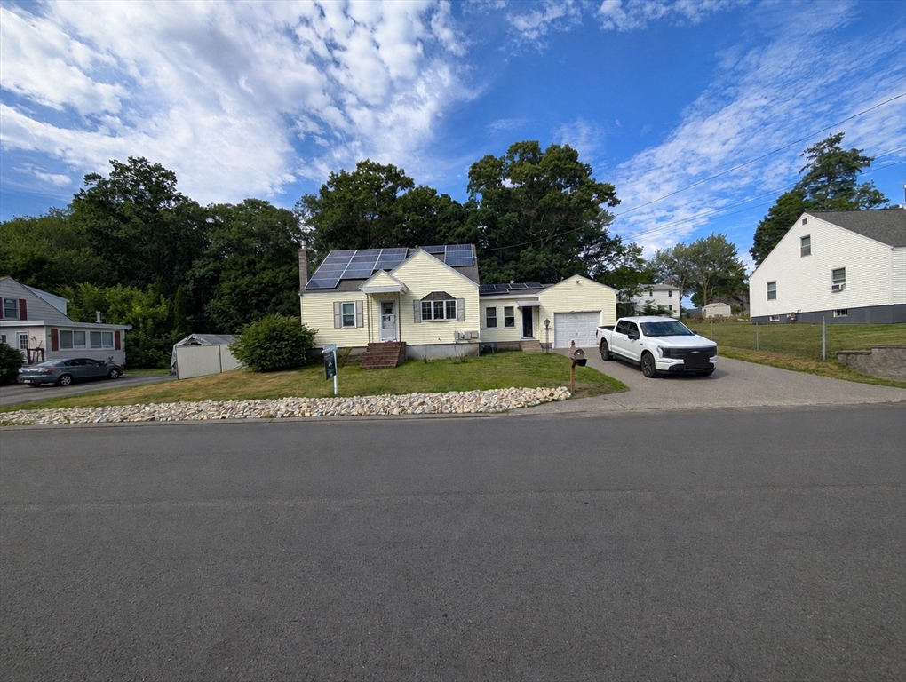 193 Bouchard Ave Property Photo 1