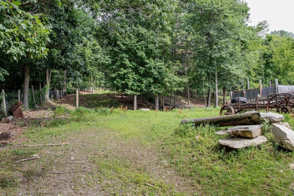 183 Main St Property Photo 13