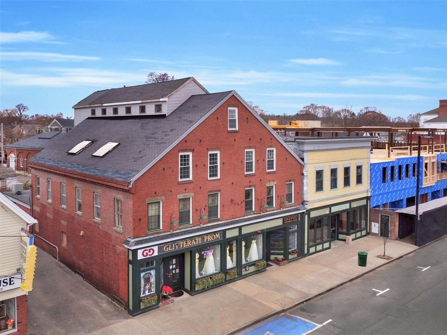 36 Maple Street Property Photo 3
