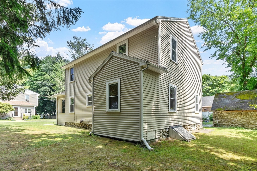 10 Birch Ave Property Photo 42