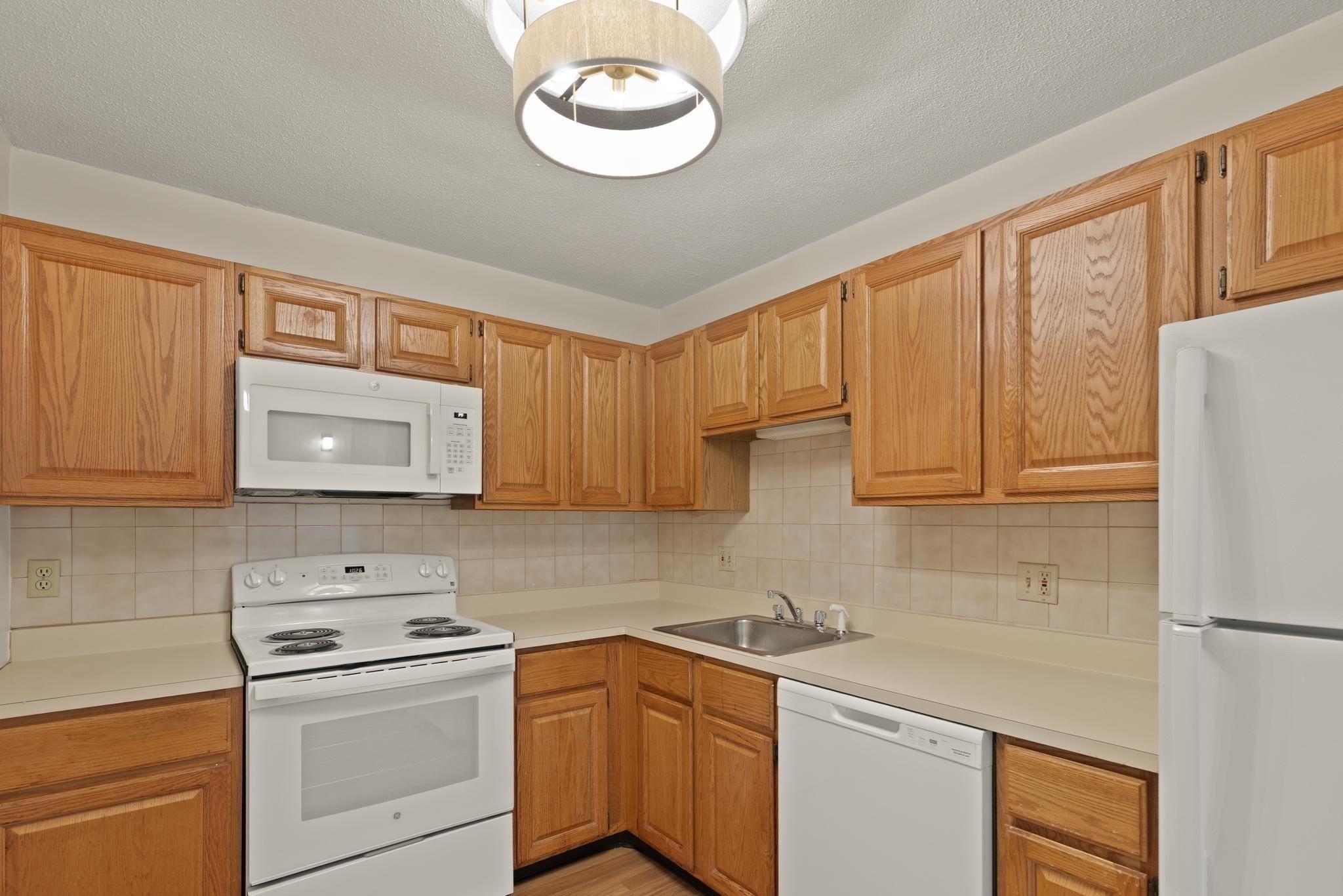 198 Locust # 706 Property Photo 4