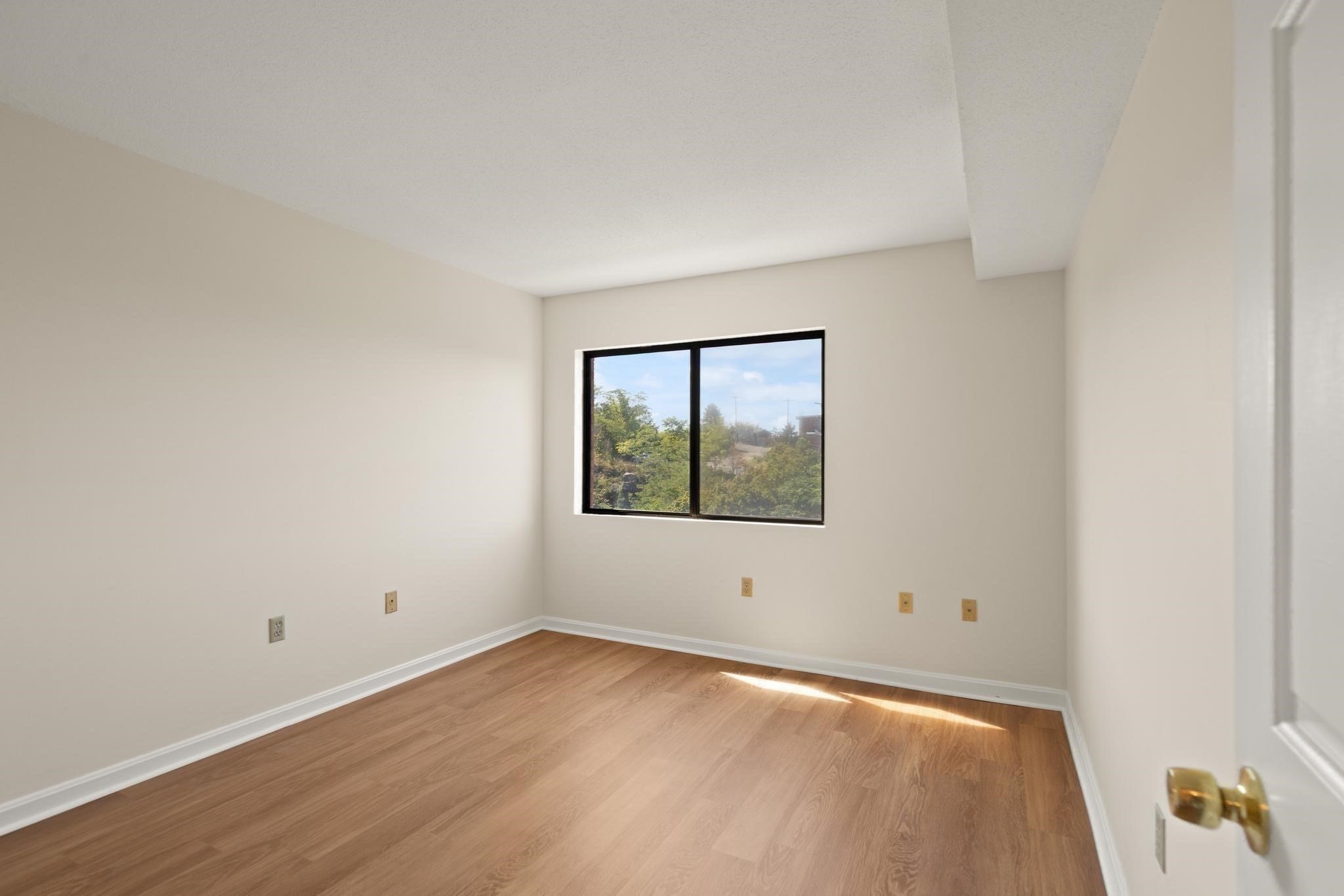 198 Locust # 706 Property Photo 14
