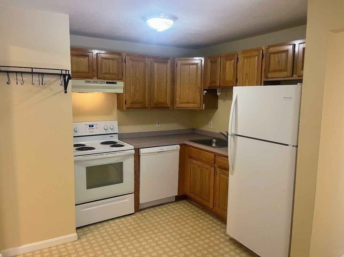 380 Great Road # A204 Property Photo 6