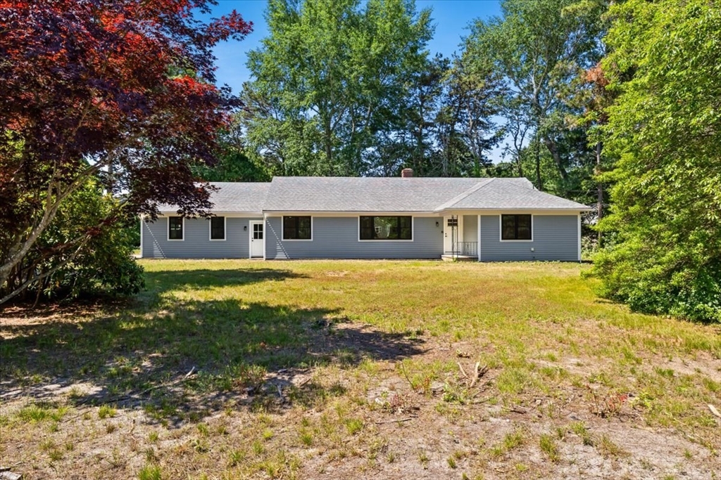 33 Runestone Rd Property Photo 1