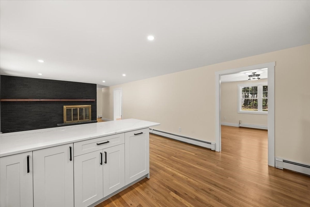 33 Runestone Rd Property Photo 6