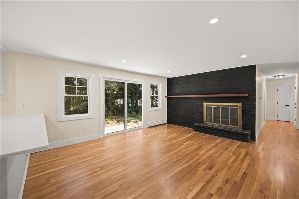 33 Runestone Rd Property Photo 7