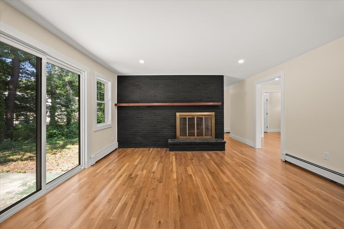 33 Runestone Rd Property Photo 8