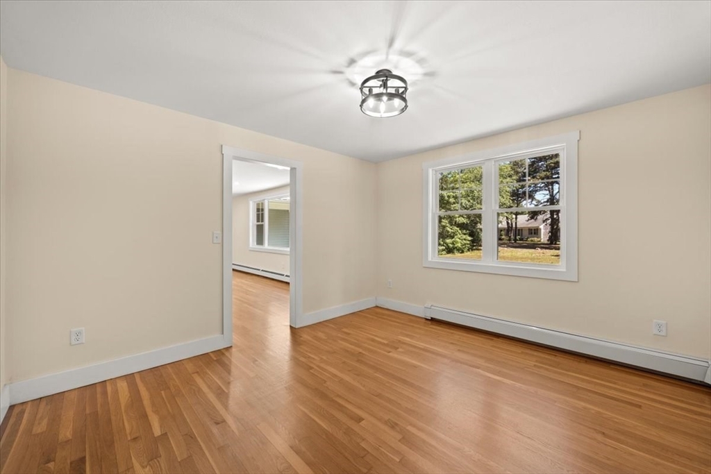 33 Runestone Rd Property Photo 12
