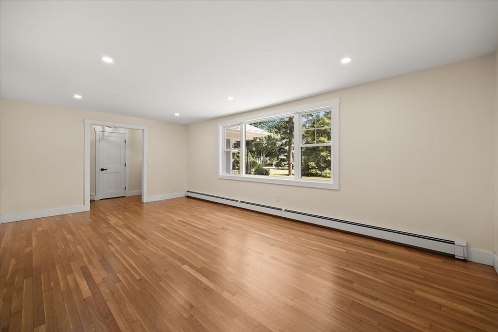 33 Runestone Rd Property Photo 15