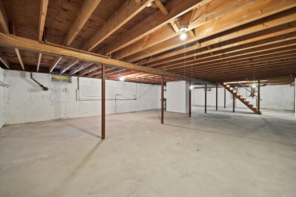 33 Runestone Rd Property Photo 29