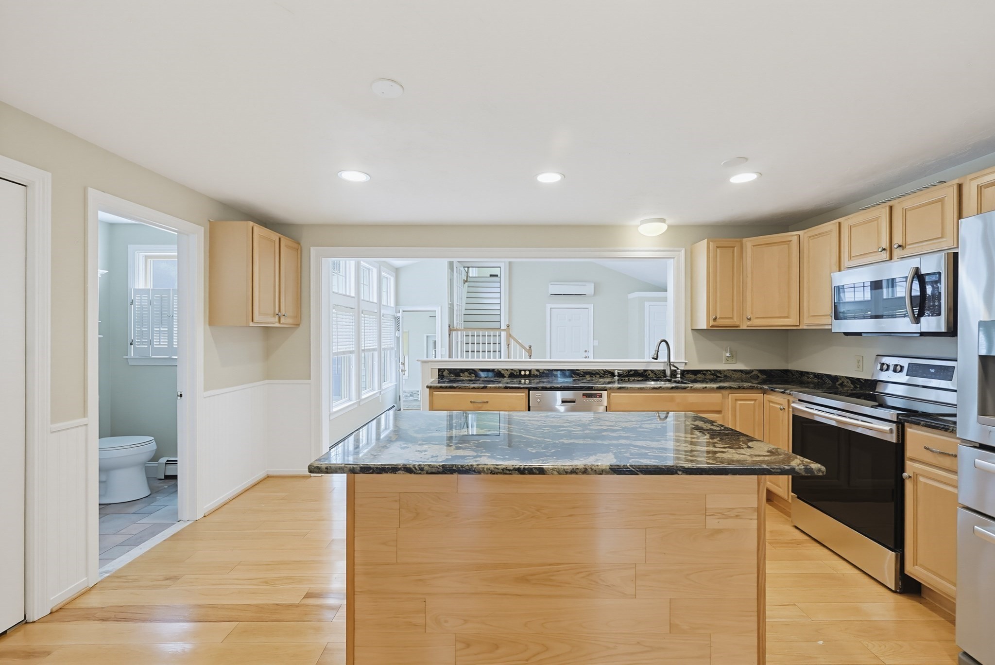 9 Northville Ave Property Photo 12