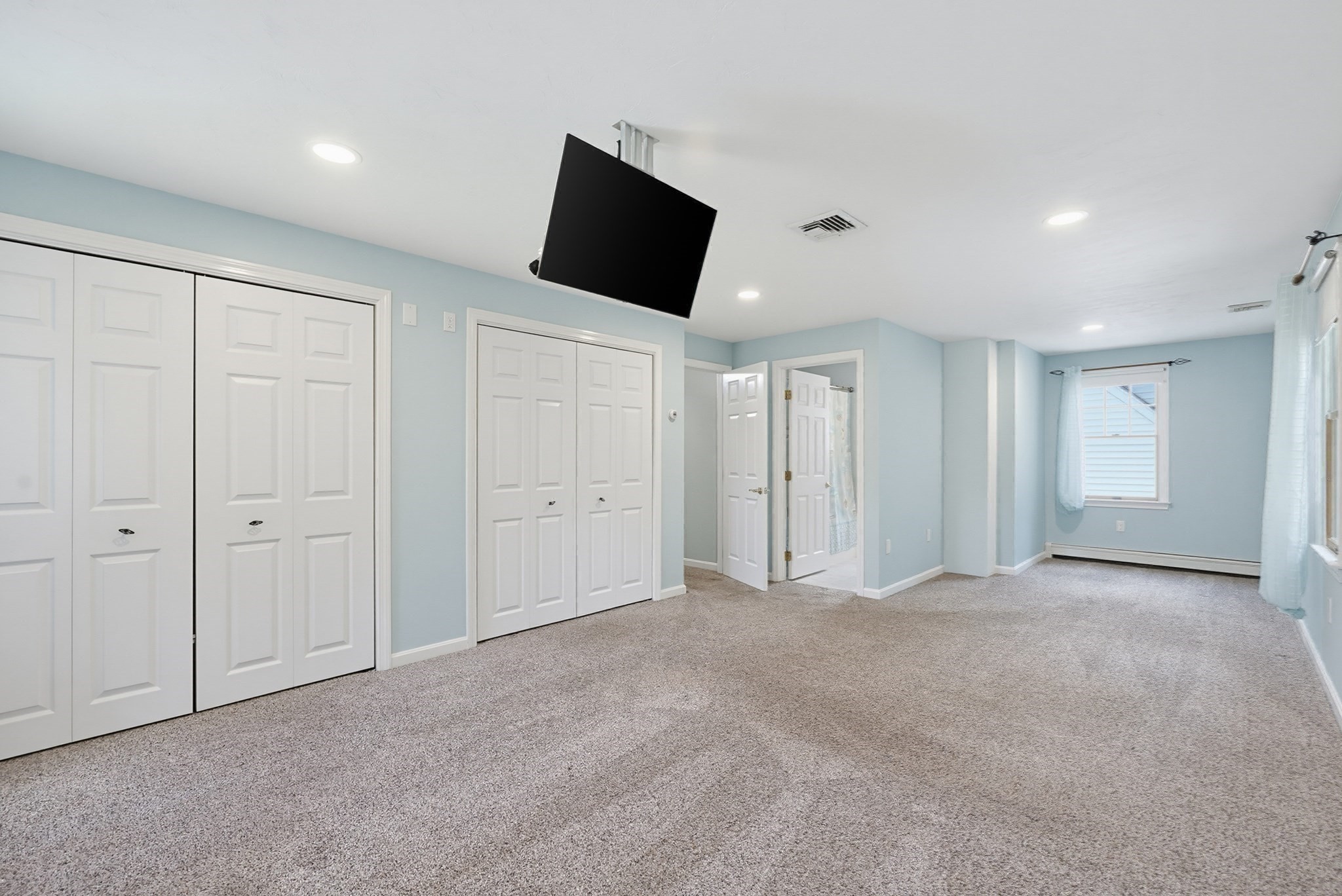 9 Northville Ave Property Photo 22