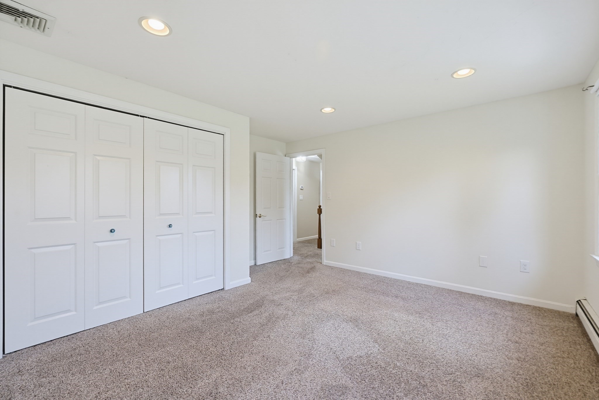 9 Northville Ave Property Photo 25